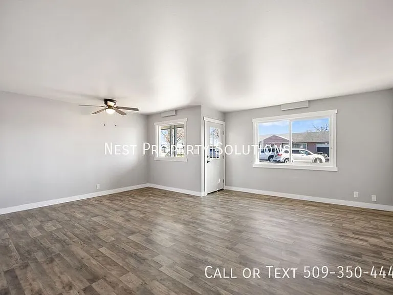 1314 Pershing Rd — Photo 5