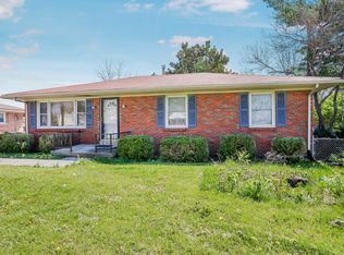 1742 Russell Cave Rd, Lexington, KY 40505