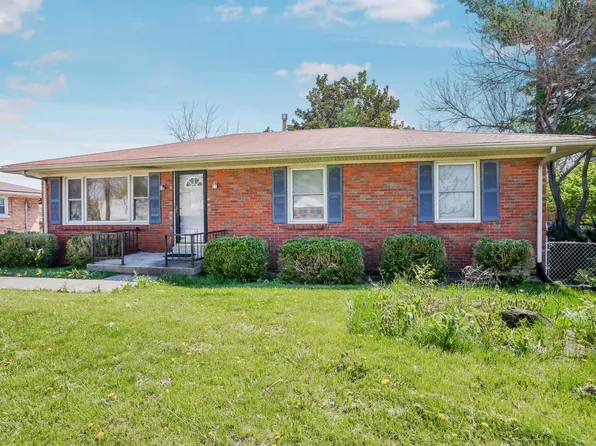 1742 Russell Cave Rd, Lexington, KY 40505