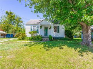 318 Chestnut St, Burlington, NC 27217