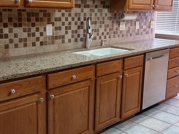 Qrtz counters new backsplash