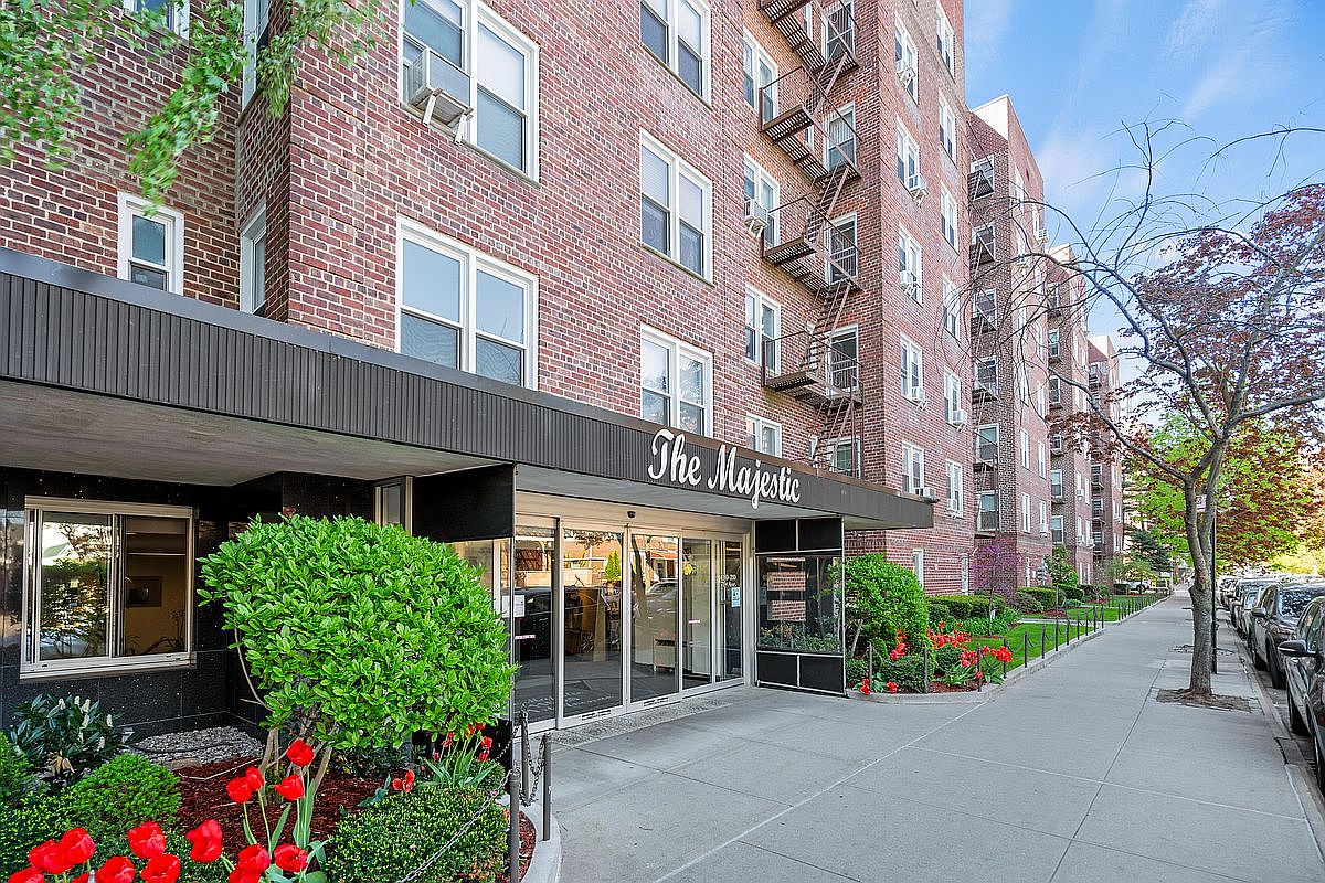110-20 71st Ave Unit 106, Forest Hills, NY 11375 | Zillow