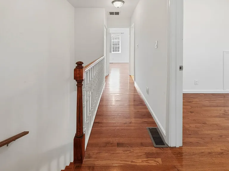 1318 S Reese St — Photo 16