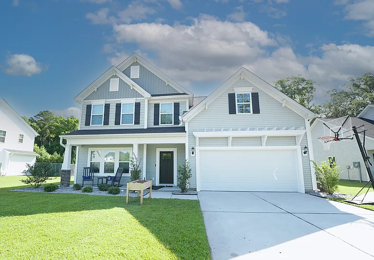 3556 Castleoak Dr — Photo 2