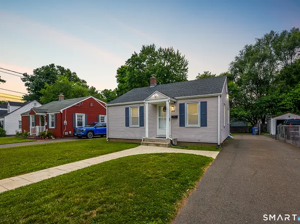 62 Essex Street, Manchester, CT 06040