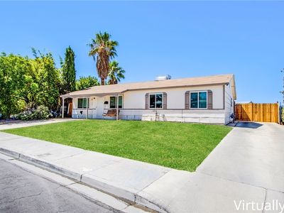 7008 Oakhurst Ave, Las Vegas, NV, 89145