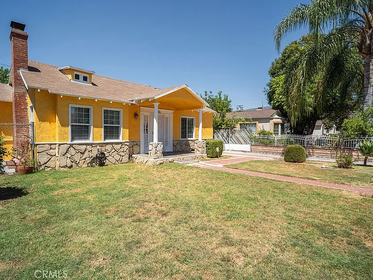 247 W Santa Anita Ave — Photo 2