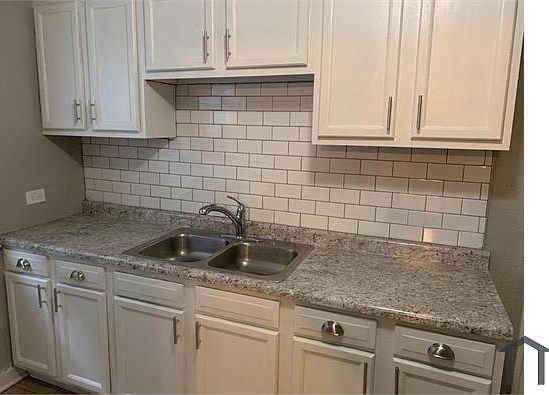 1st image of 2839 Avondale Ave
