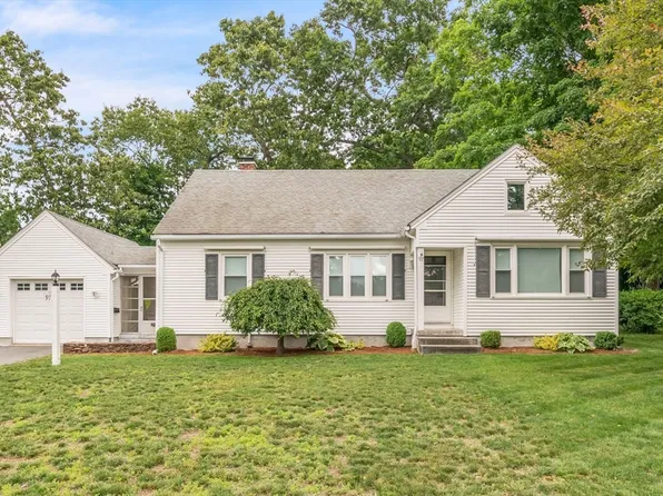97 Old Brook Rd, Springfield, MA 01118