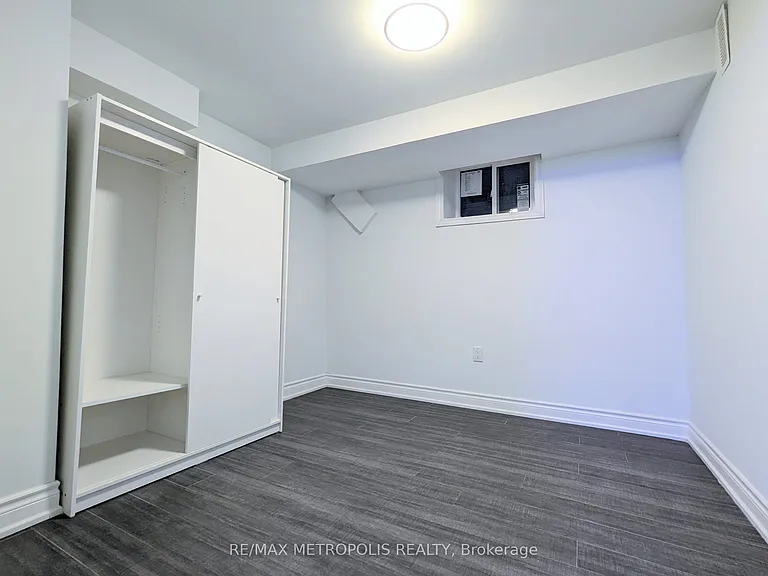 102 Hibbard Dr #BASEMENT — Photo 19