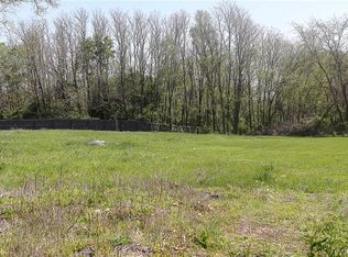 15150 E Us Highway 40, Kansas City, MO 64136