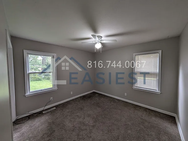 8901 E Gregory Blvd — Photo 11