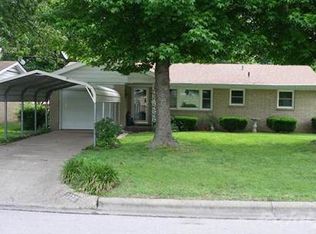 2222 N Nias Ave, Springfield, MO 65803