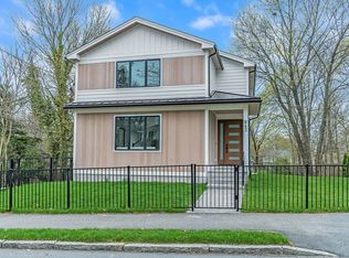 863 Main St, Reading, MA 01867