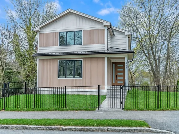863 Main St, Reading, MA 01867