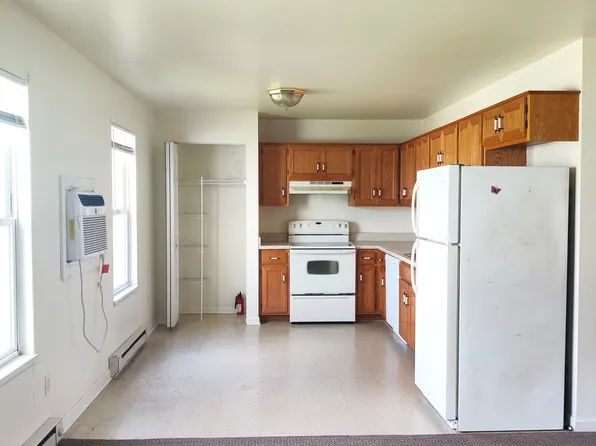 1019 E Union St #D, Earlville, IL 60518