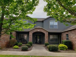 2625 N Arroyo Ave, Fayetteville, AR 72703