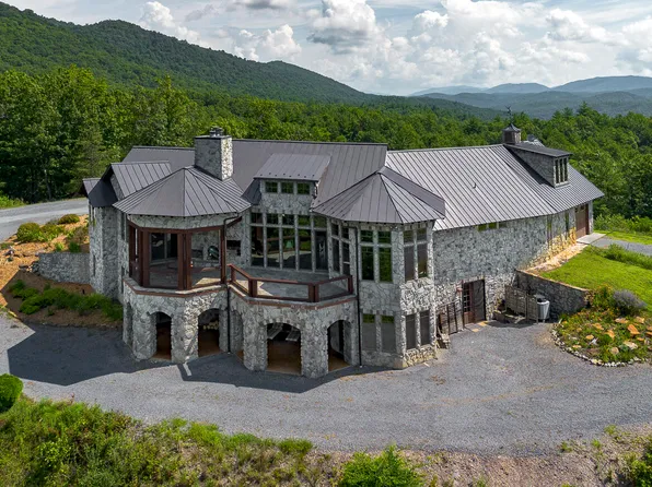 144 Seven Ridges Rd, Hot Springs, VA 24445