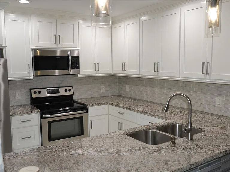 2379 Briarwest Blvd #25 — Photo 3