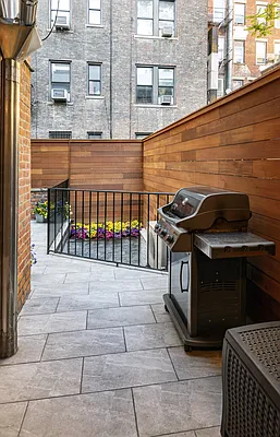 Sold by Corcoran | media 6