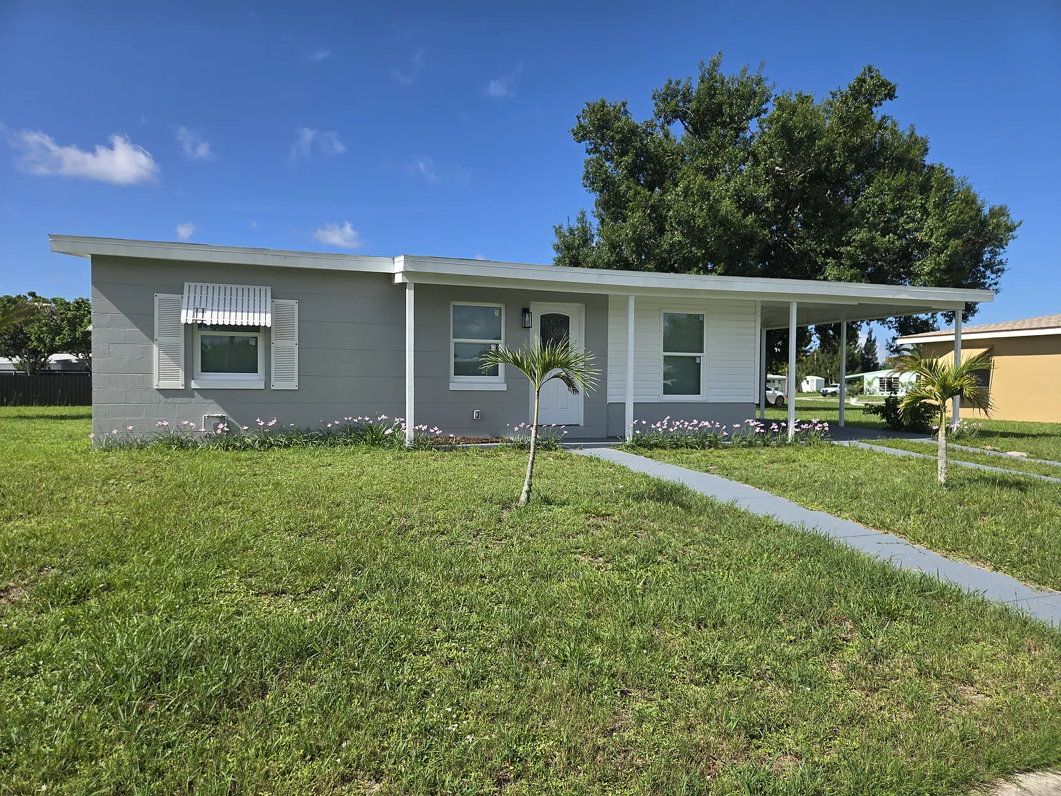 2 bed, 725 sqft, $1,475 — Photo 1
