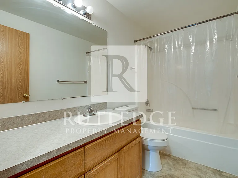120 Mallory Ln — Photo 20