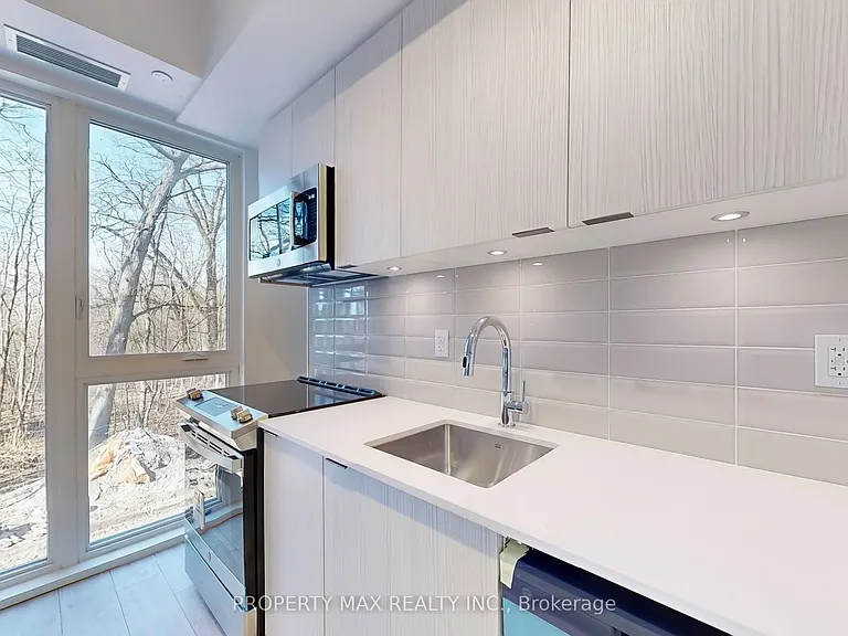 170 Clonmore Dr #9 — Photo 14