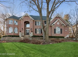 870 Reserve Ct, South Elgin, IL 60177