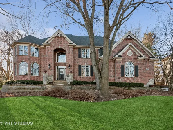 870 Reserve Ct, South Elgin, IL 60177