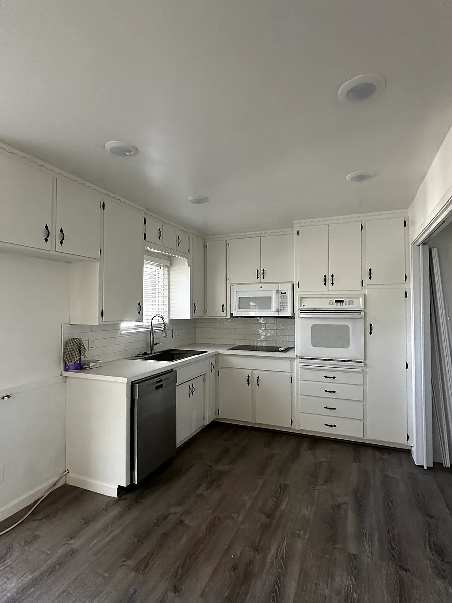 Building Photo - 127 Bel Air Ct