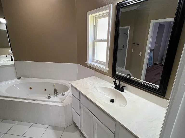 22841 Stallion Dr — Photo 12