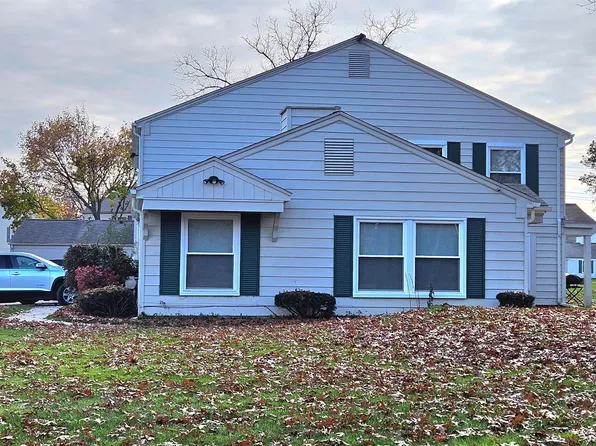 3150 Beechtree Ct, Lake Orion, MI 48360