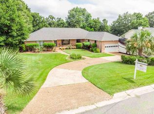 8864 Burning Tree Rd, Pensacola, FL 32514
