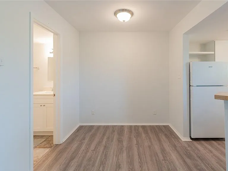 2500 Burleson Rd #614 — Photo 4
