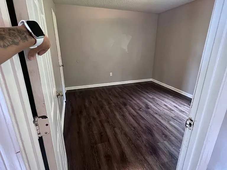 250 Ivie Ln — Photo 3