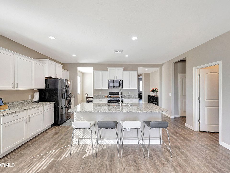 1st image of 30327 W WHITTON Avenue