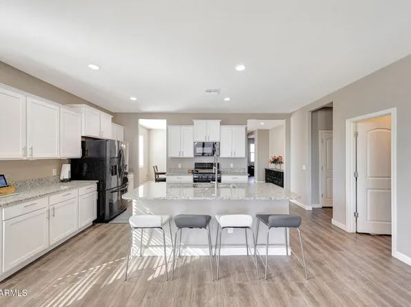30327 W WHITTON Avenue, Buckeye, AZ 85396