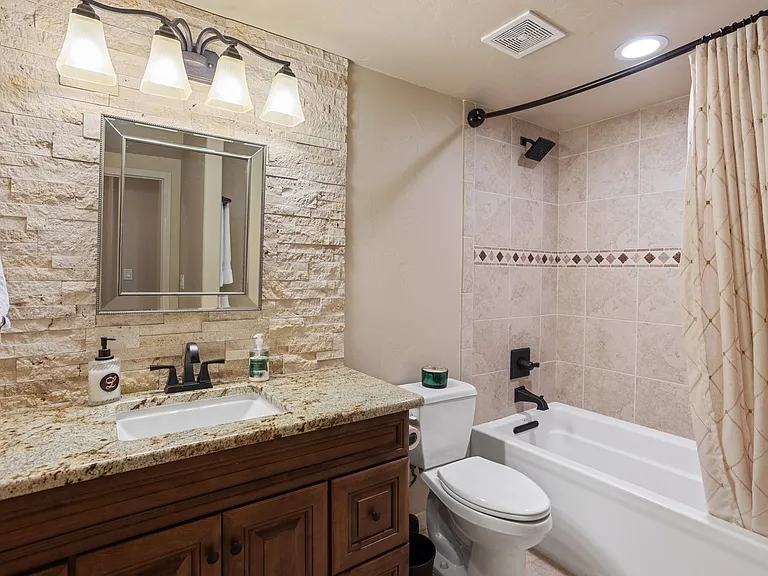 2156 Villa Creek Cir — Photo 23