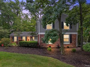 4421 Patrick Rd, West Bloomfield, MI 48322