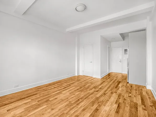 208 W 23rd St, New York, NY