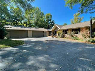 2221 Smith Rd, Hamilton, OH 45013