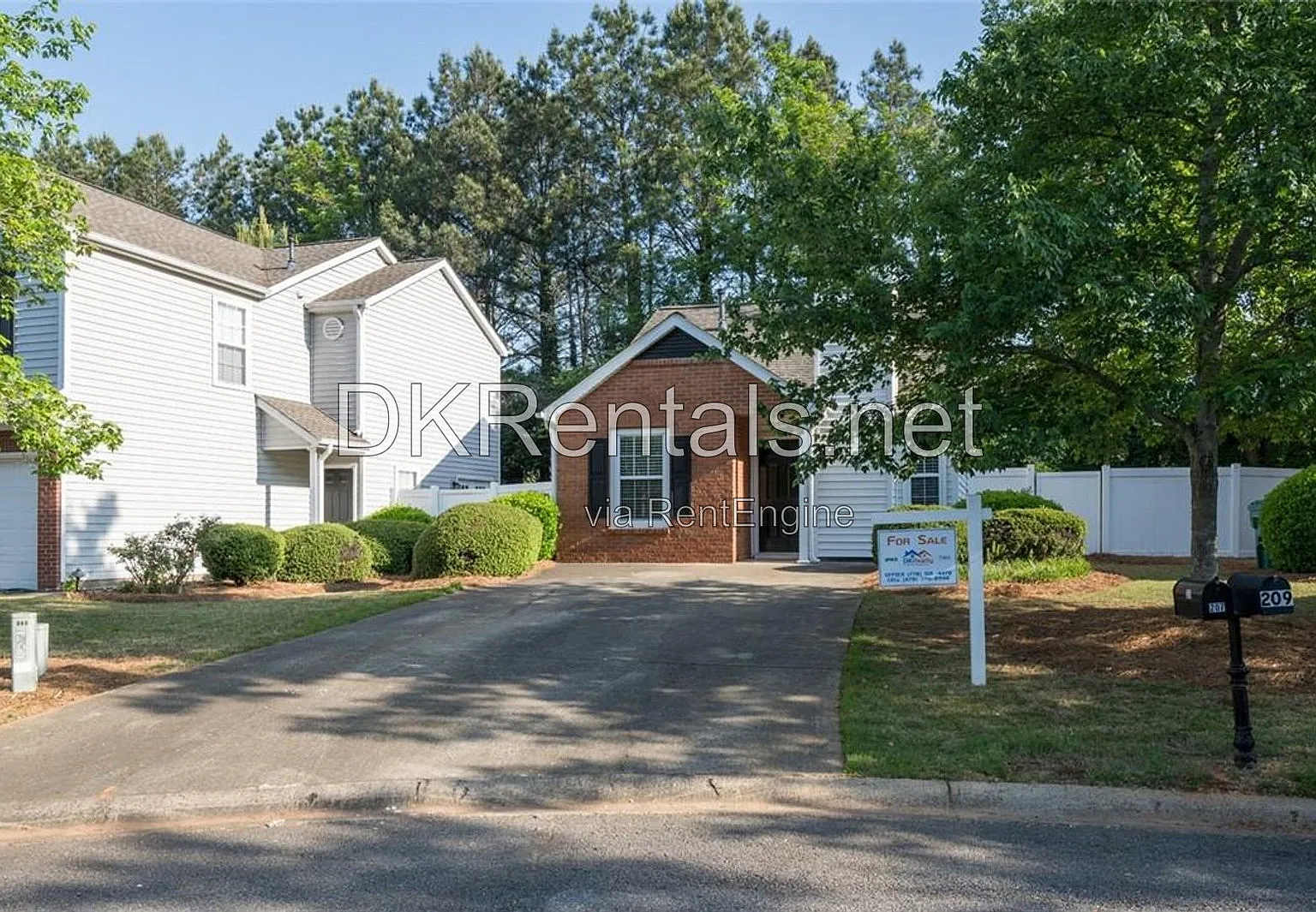 2 bed, 1.0 bath, 788 sqft, $1,650 — Photo 3