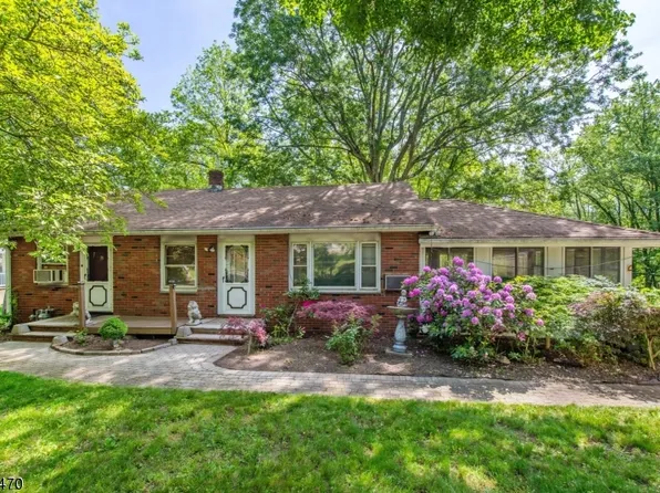 74 Hook Mountain Rd, Montville Twp., NJ 07045