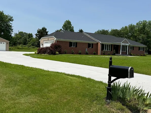 104 Lake Front Dr, Dover, DE 19904