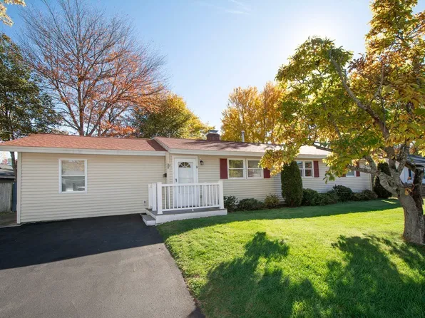 8 Norma Rd, Holbrook, MA 02343