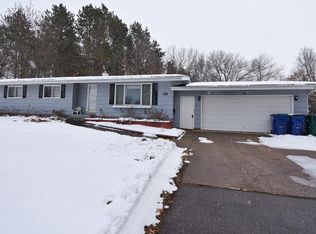 6741 Hillcrest Dr, Stevens Point, WI 54482