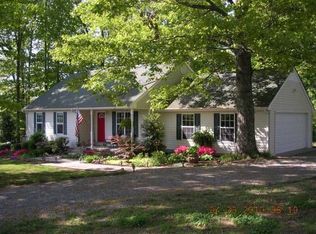 101 Winters Rd, Burns, TN 37029