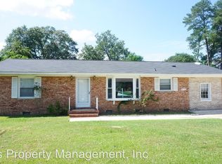 838 Berwick Dr, Fayetteville, NC 28314