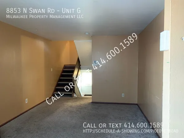 8853 N Swan Rd, Milwaukee, WI 53224
