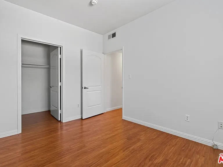 360 Avenue 26 #107 — Photo 36